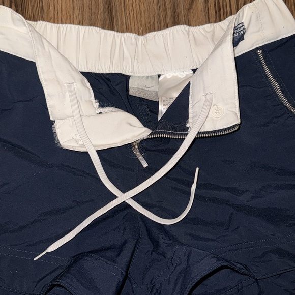 Nike 71  navy and white zip up shorts - Picture 4 of 5